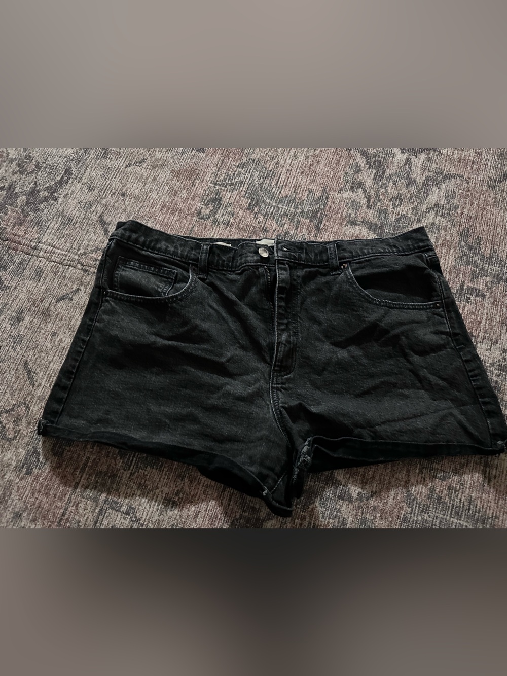 Universal Thread Black High-Rise Denim Jean Shorts